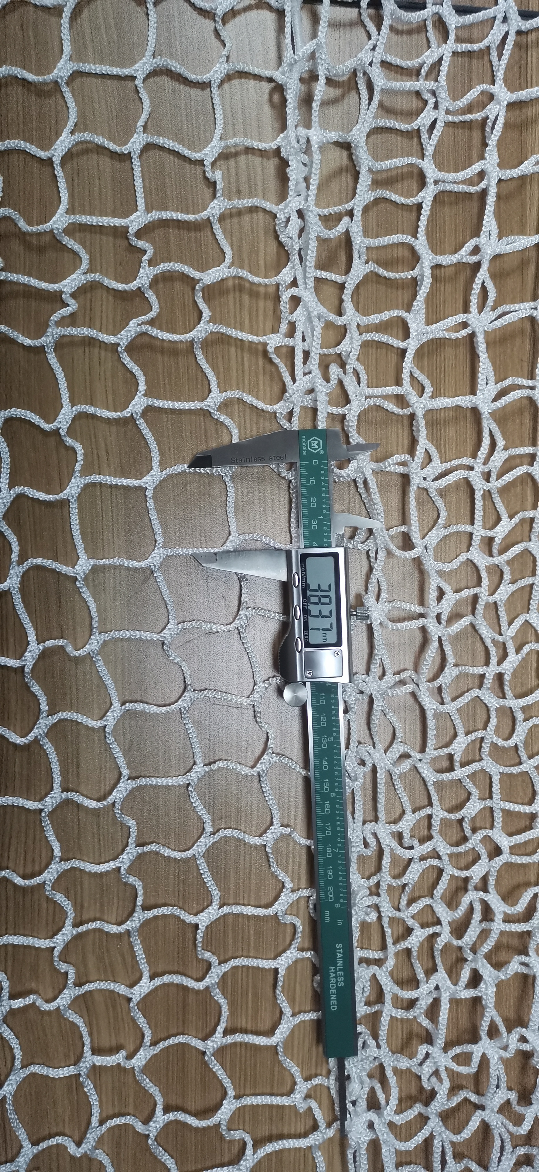 Custom Size High Grade Polyester White Hockey Nets 1.5x1.5 Inch Mesh Size 3mm Diameter With Ropes Sport Net TUV Certificate Approved