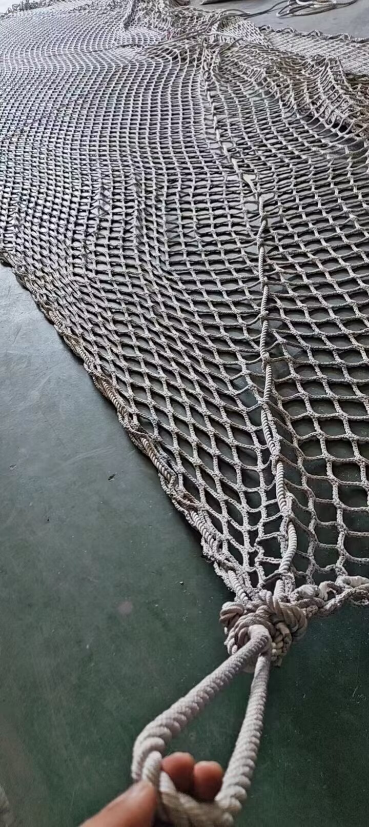 Heavy Duty Lifting Net Loading Capacity 1 Ton Diameter 12mm Used For Crane Hoisting In Construction Field